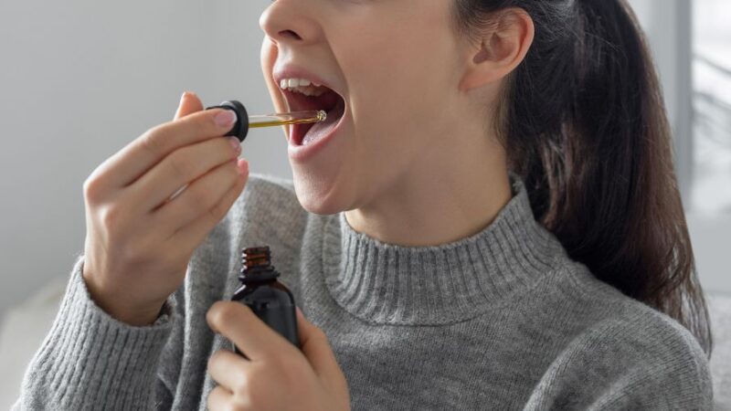 7 Best Oil To Use For Oil Pulling – 2024 Update