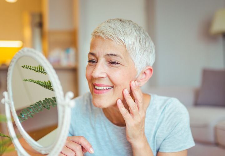 11 Haircuts That Make You Look Younger