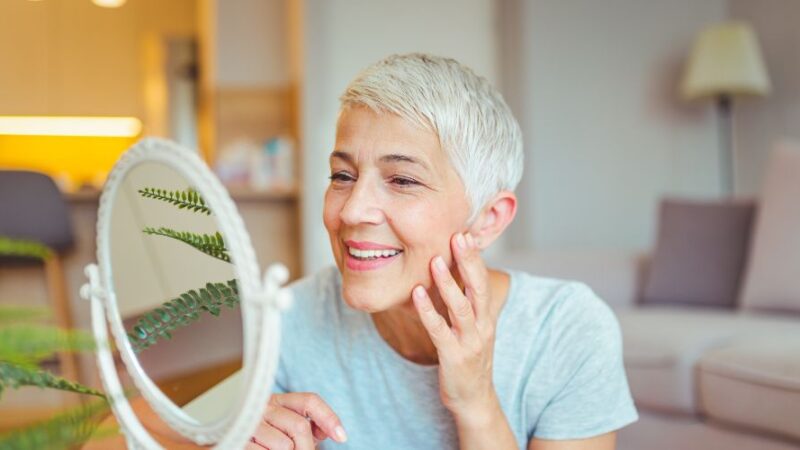 11 Haircuts That Make You Look Younger